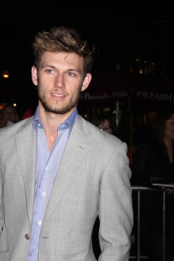 Alex Pettyfer
