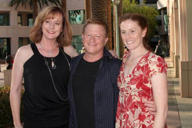 Mary Beth Mcdonough, Eric Scott ve Kami Cotler