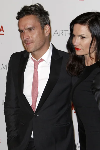 Balthazar Getty, wife Rosetta — Stock Photo, Image