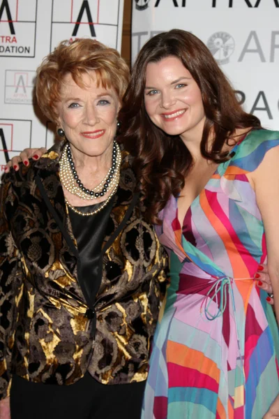 Jeanne Cooper ve Heather Tom — Stok fotoğraf