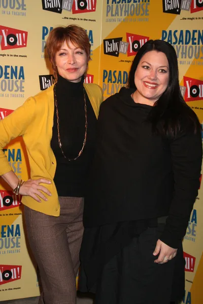 Sharon Lawrence et Brooke Elliott — Photo