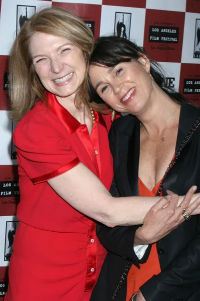 Dawn Hudson y Rebecca Yeldham —  Fotos de Stock