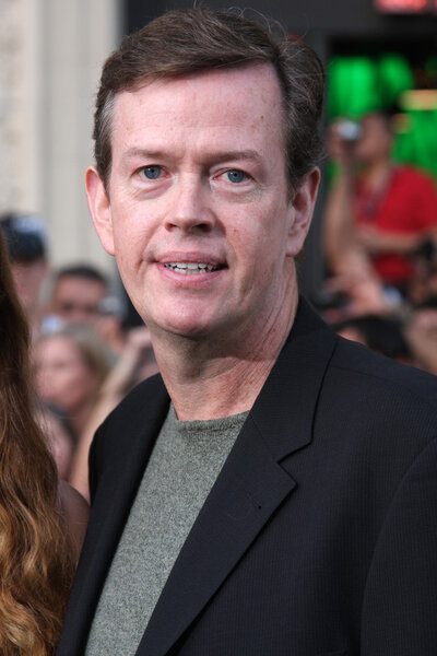 Бейкер, Дилан
