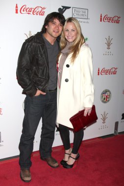 Dominic zamprogna ve julie berman