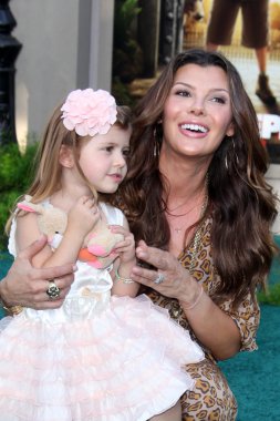 Ali Landry, Estela Ines Monteverde