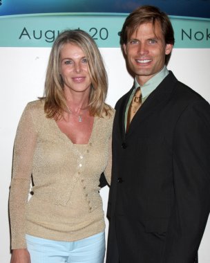 Catherine Oxenberg ve Casper Van Dien
