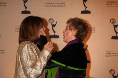 Valerie harper, senaryo yazarı