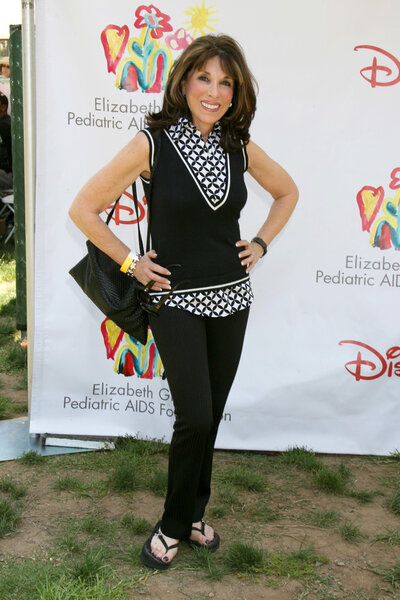 Линдер, Кейт
