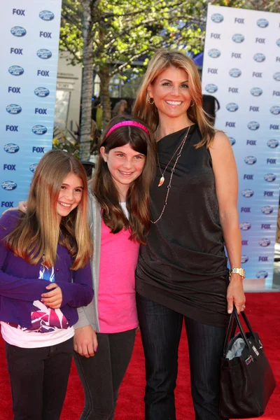 Lori loughlin, dochters — Stockfoto