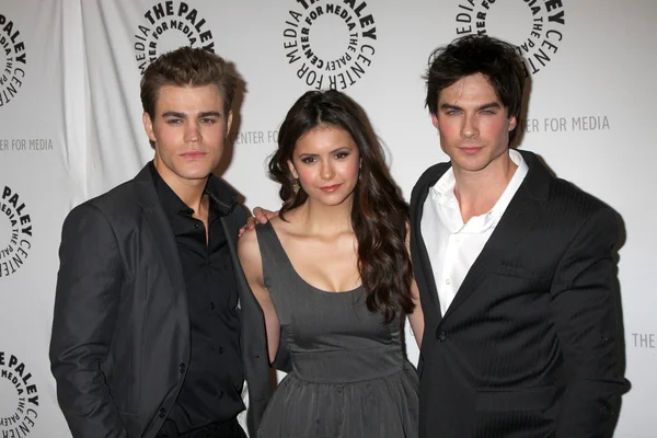 Paul Wesley, Nina Dobrev, Ian Somerhalder — Zdjęcie stockowe