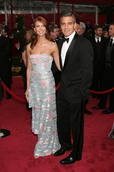 George Clooney, Sarah Larson — Zdjęcie stockowe