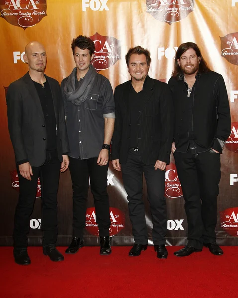 Chris Thompson, James Young, Mike Eli and Jon Jones of the Eli Young Band — Stock Photo, Image