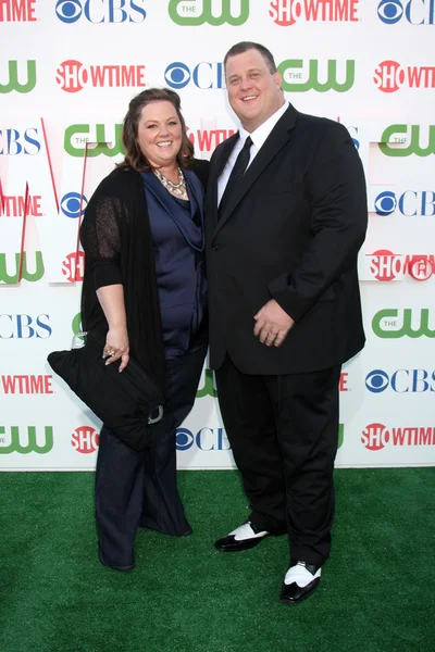 Melissa Mccarthy y Billy Gardell —  Fotos de Stock