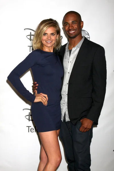 Eliza Coupe, Damon Wayans Jr. . — Fotografia de Stock