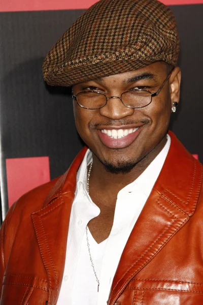 Ne-yo トラック — ストック写真