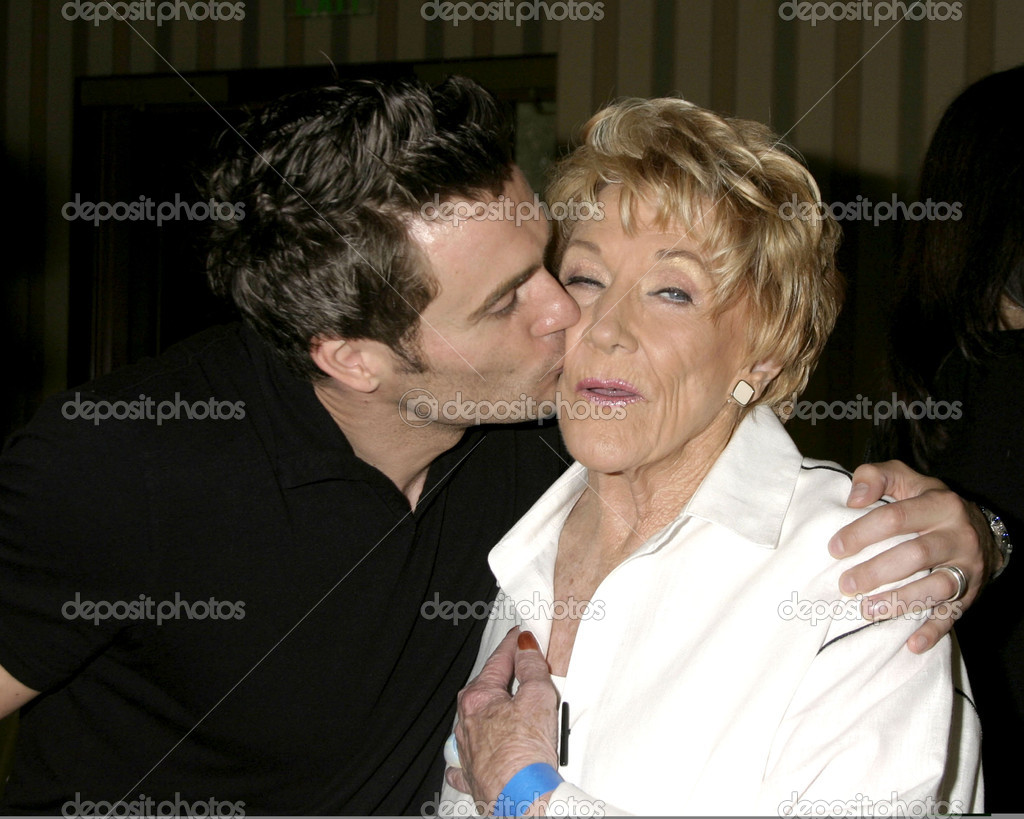 Forum on this topic: Jeanne Cooper, jeanne-cooper/ Forum on this topic: Marie-Claude Bourbonnais, jeanne-cooper/