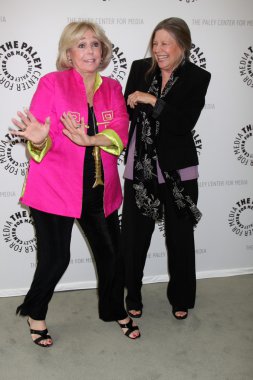 Tina Cole, Ronne Troup