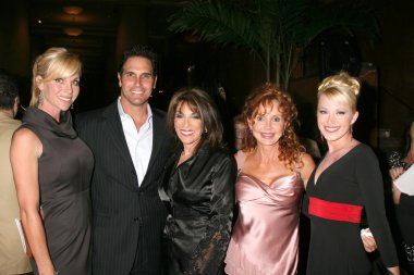 Cindy ambuehl, don diamont, kate linder, jackie zeman ve adrienne frantz