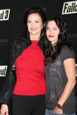 Lynda carter ve courteney cox