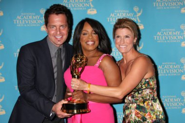 süpürme ekibi temiz - brunetz, niecy nash & trish suhr işaretle