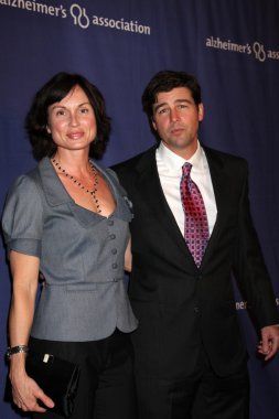 Kyle Chandler ve karısı