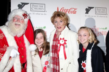 Jeanne Cooper ve Granddaughters lütuf ve Sarah