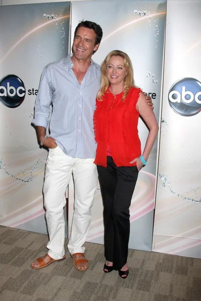 David James Elliott & Virginia Madsen — Stockfoto