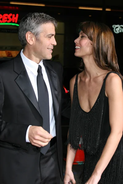 George Clooney ve Sarah Larson — Stok fotoğraf