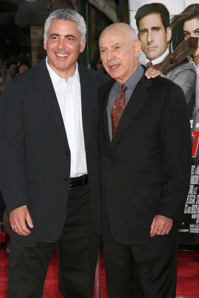 Adam Arkin e o Padre Alan Arkin — Fotografia de Stock