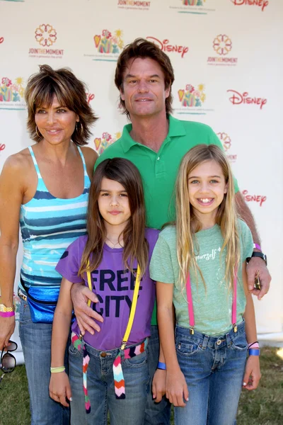 Lisa rinna, harry hamlin, kızları — Stok fotoğraf