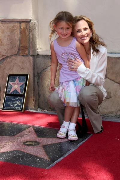 Marlee Matlin & daughter Isabelle — Stock Photo, Image