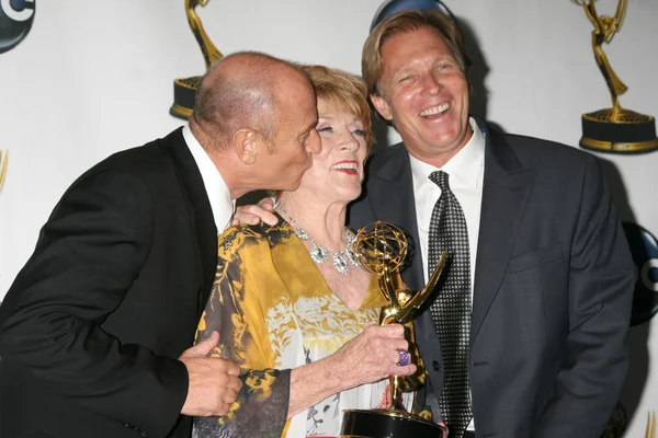 Corbin & Collin Bernsen, with their mother Jeanne Cooper — Stock Photo, Image