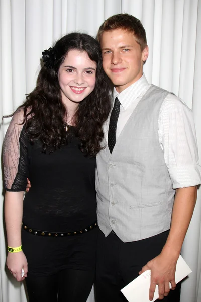 Vanessa Marano & Kevin G. Schmidt — Photo