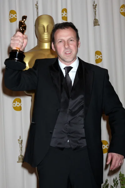 Cinematographer Mauro Fiore, winner of Best Cinematography award for 'Avata — Stock Photo, Image