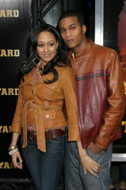 Tia Mowrey ve nişanlısı