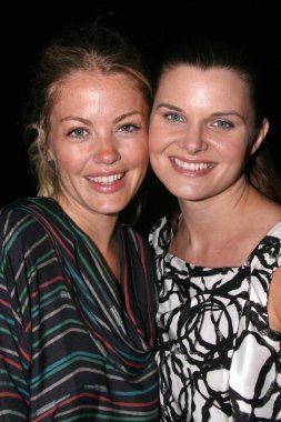 Bree Williamson ve Heather Tom