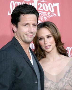 Jennifer Love Hewitt ve erkek