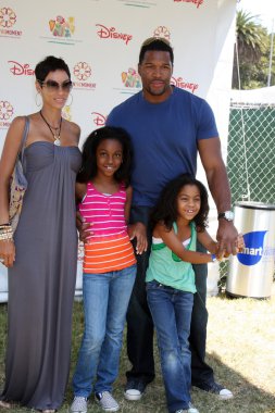 Nicole Murphy ve Michael Strahan ve çocukları