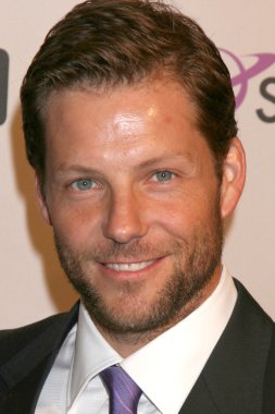 Jamie Bamber