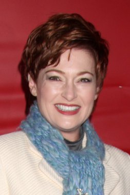 Carolyn hennesy