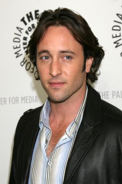 Alex O'Loughlin