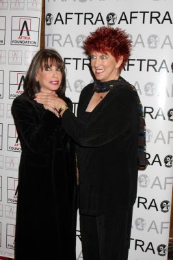 Kate Linder ve Marcia Wallace