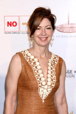 Dana Delany