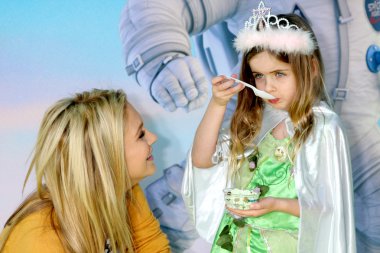 Stephanie pratt, yeğeni