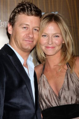 Nicholas Bishop ve Kelli Giddish