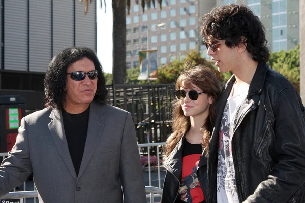 Gene Simmons, Alex Esso, Nick Simmons — Foto de Stock