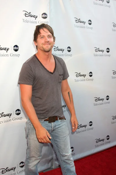 Zachary Knighton — Foto de Stock