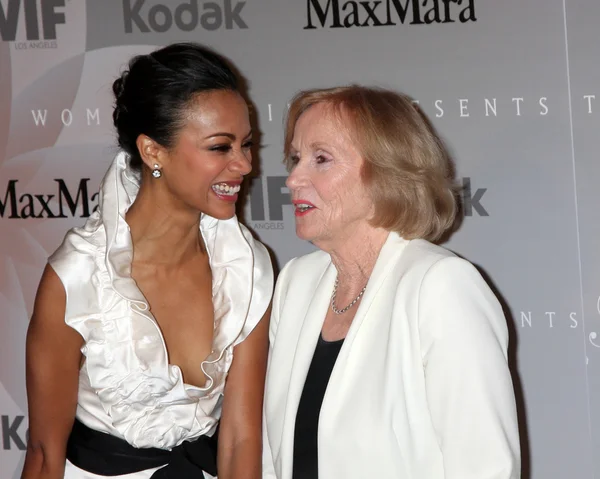 Zoe Saldana and Eva Marie Saint — Stock Photo, Image