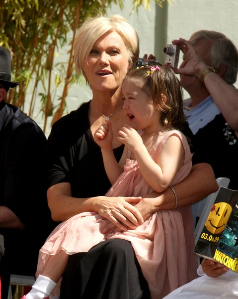 Deborra-Lee Furness & lánya Ava Jackman — Stock Fotó