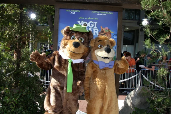 Orso Yogi & BooBoo — Foto Stock